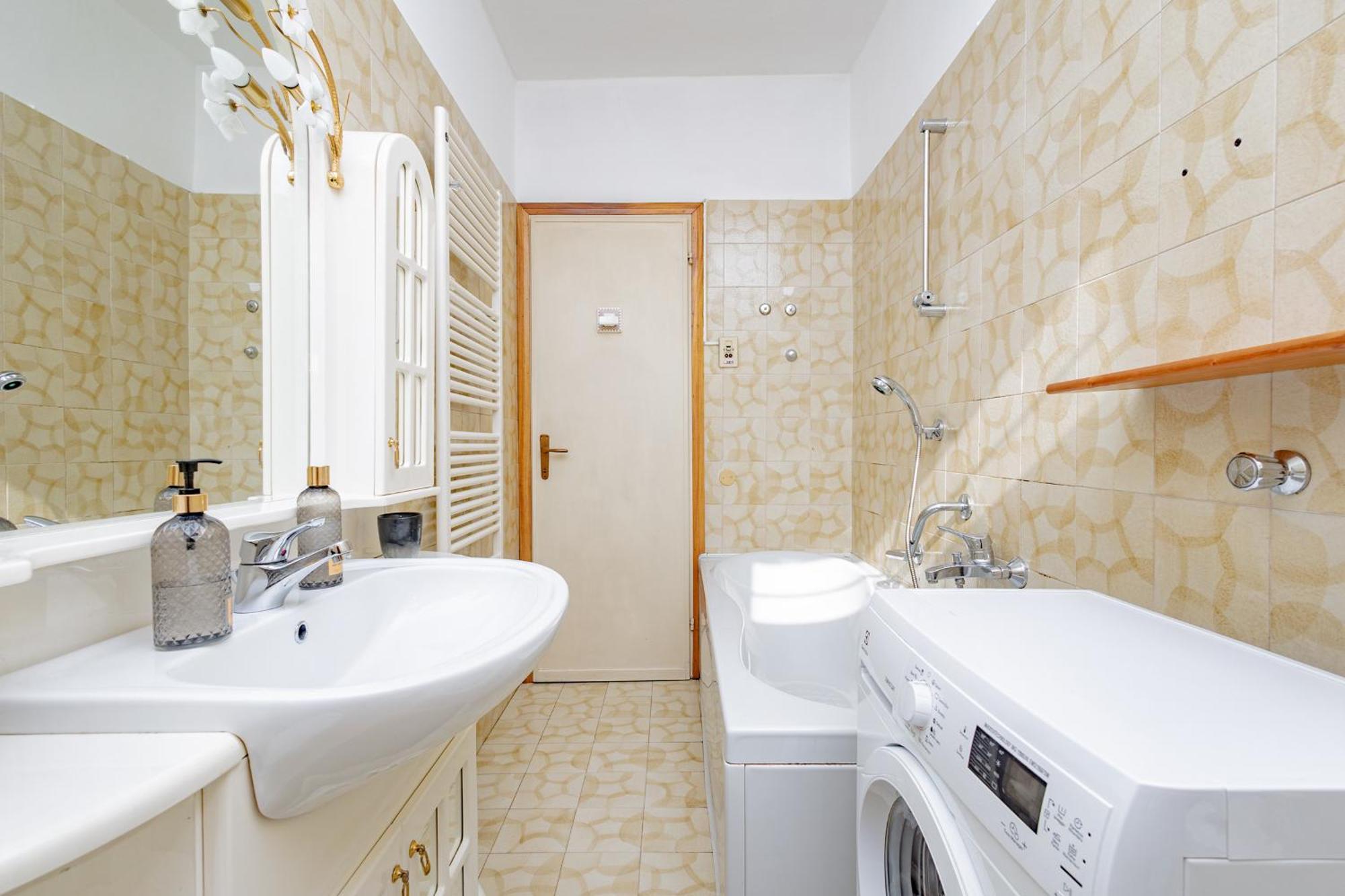 Appartamento Bergamo 24 แบร์กาโม ภายนอก รูปภาพ