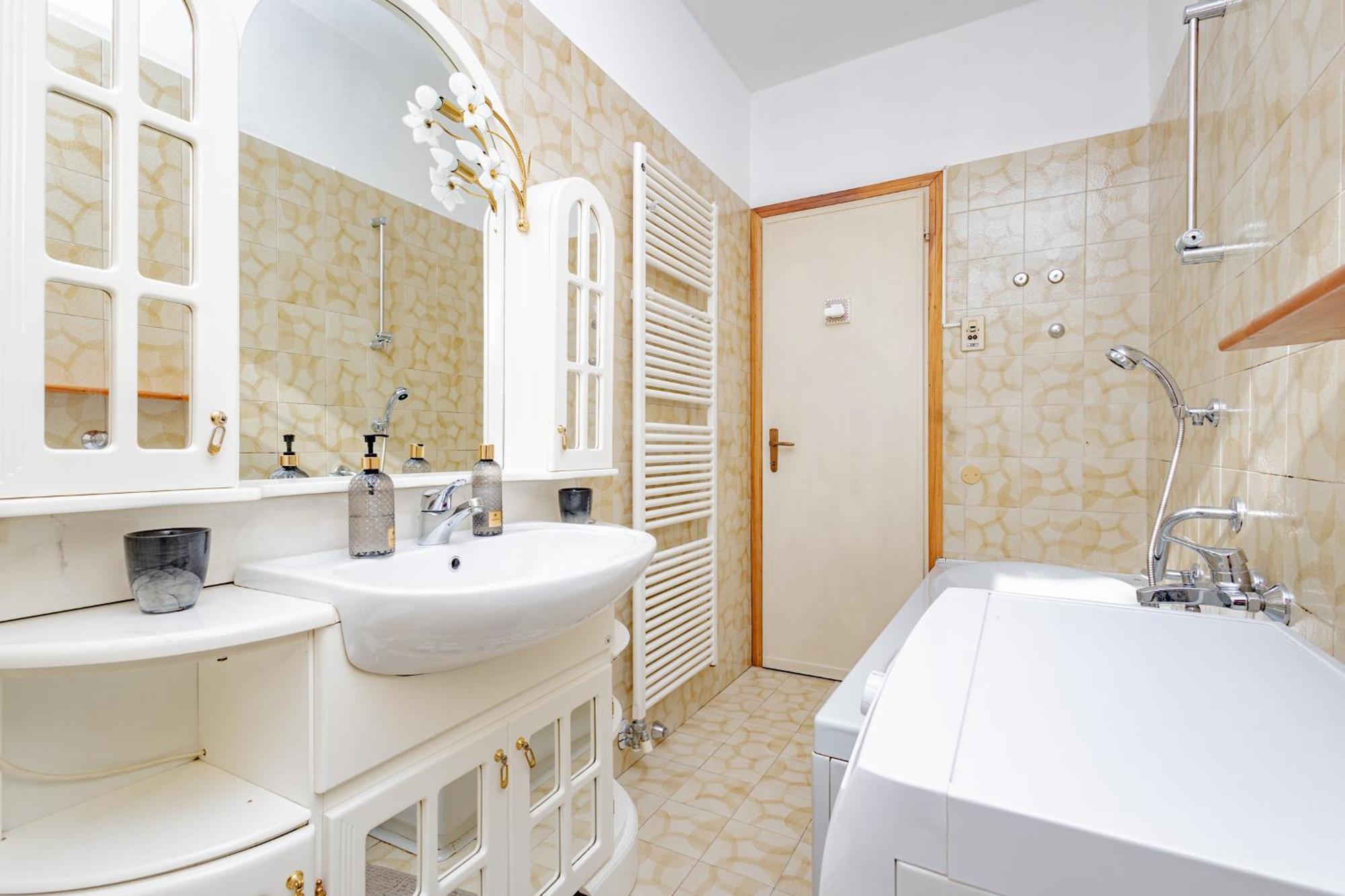 Appartamento Bergamo 24 แบร์กาโม ภายนอก รูปภาพ