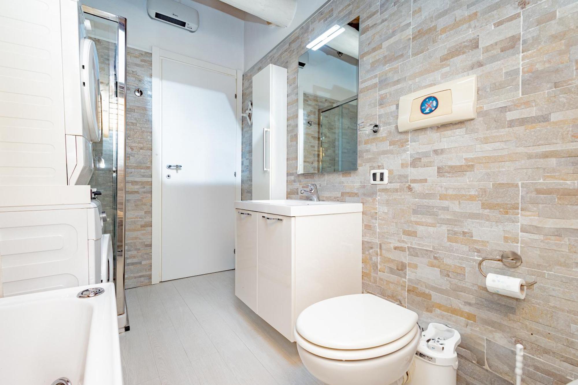 Appartamento Bergamo 24 แบร์กาโม ภายนอก รูปภาพ