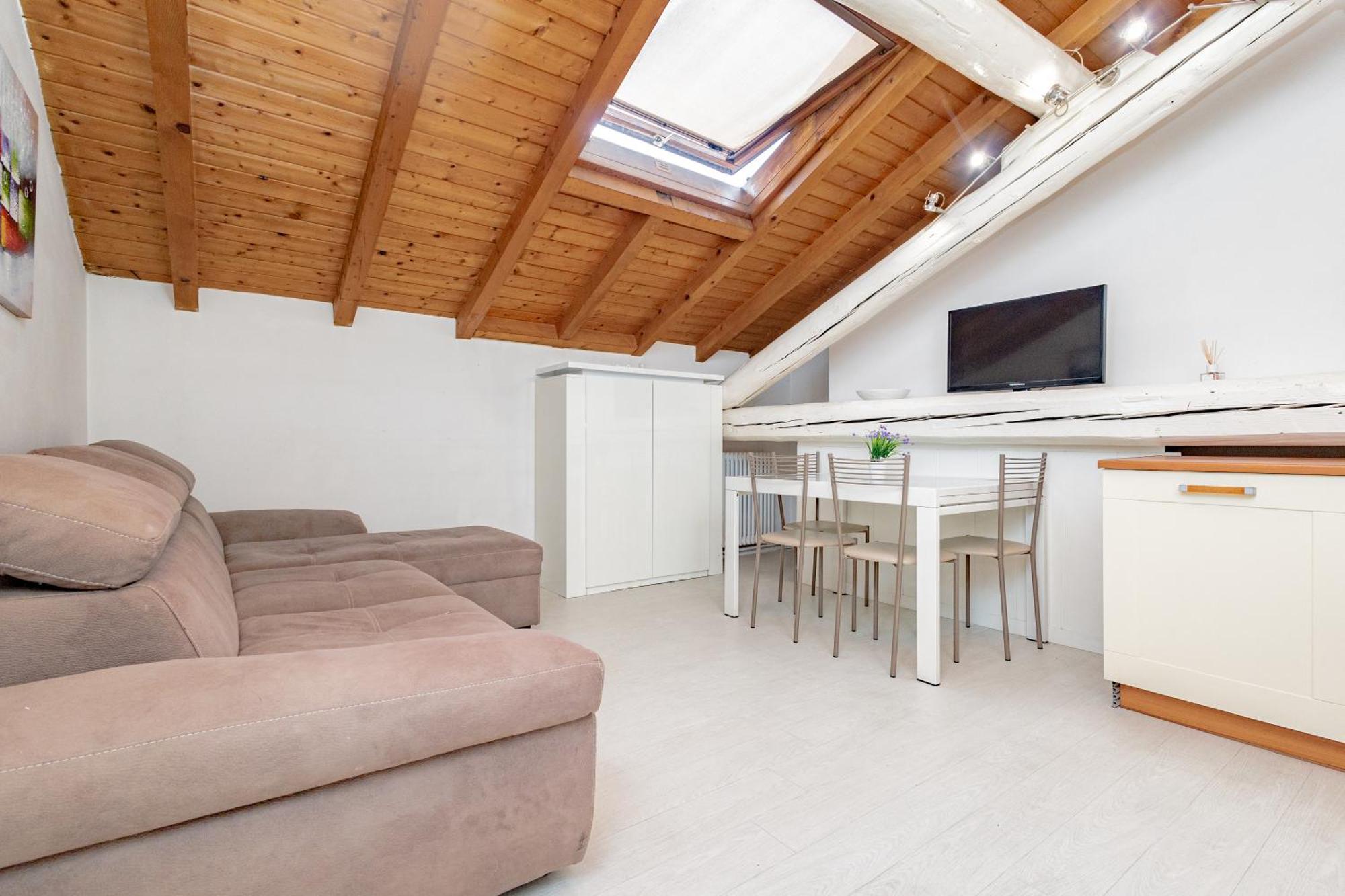 Appartamento Bergamo 24 แบร์กาโม ภายนอก รูปภาพ
